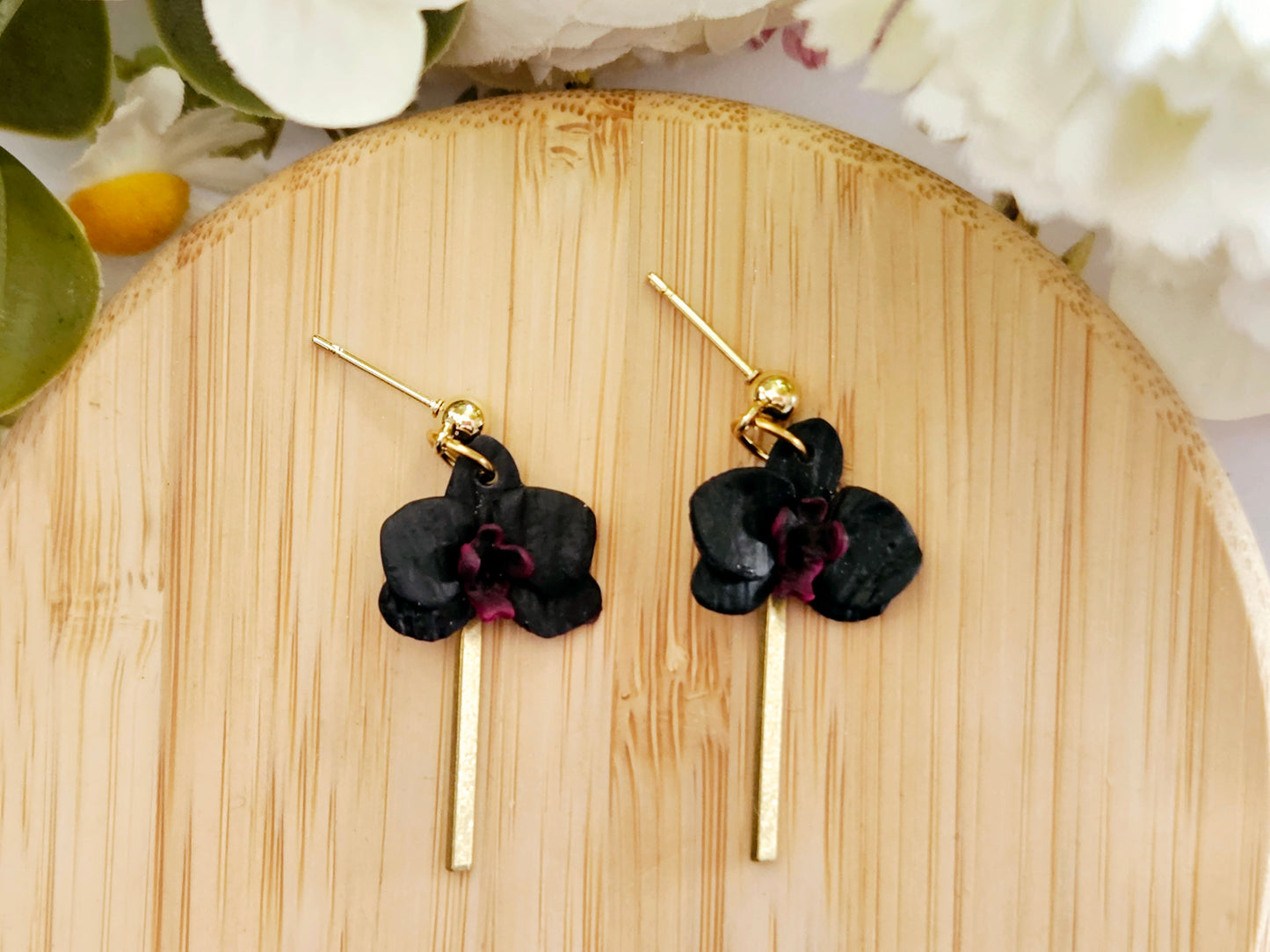 Orchid Black Earrings
