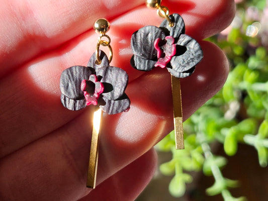 Orchid Black Earrings