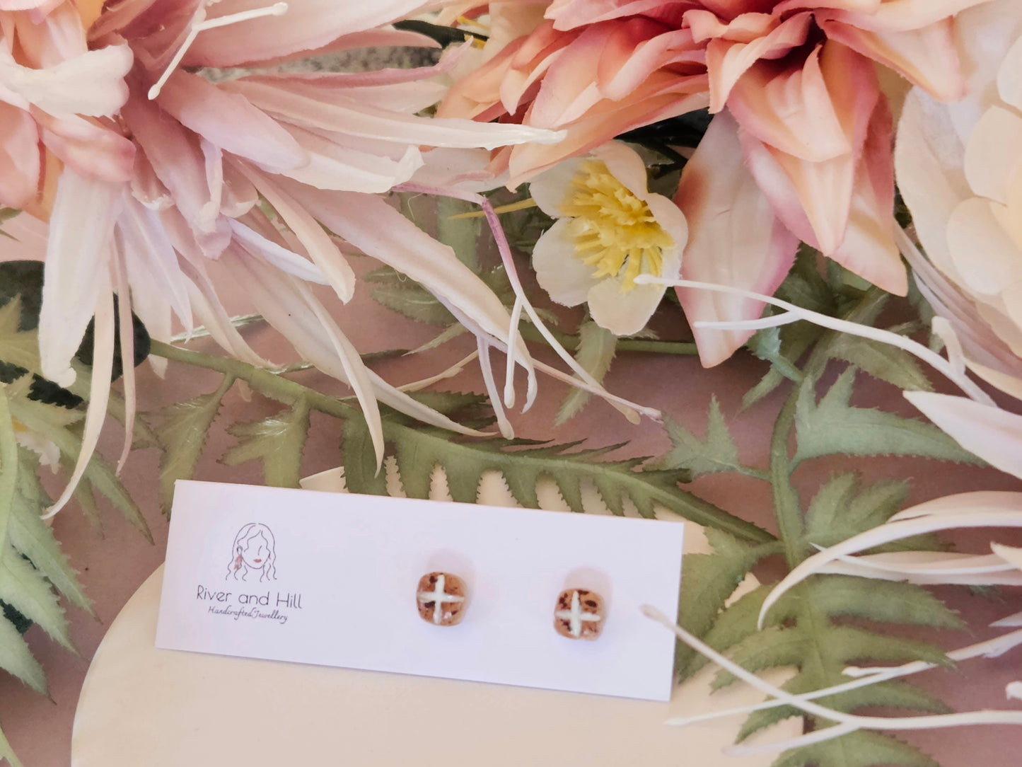 Easter Hot Cross Bun Mini Studs