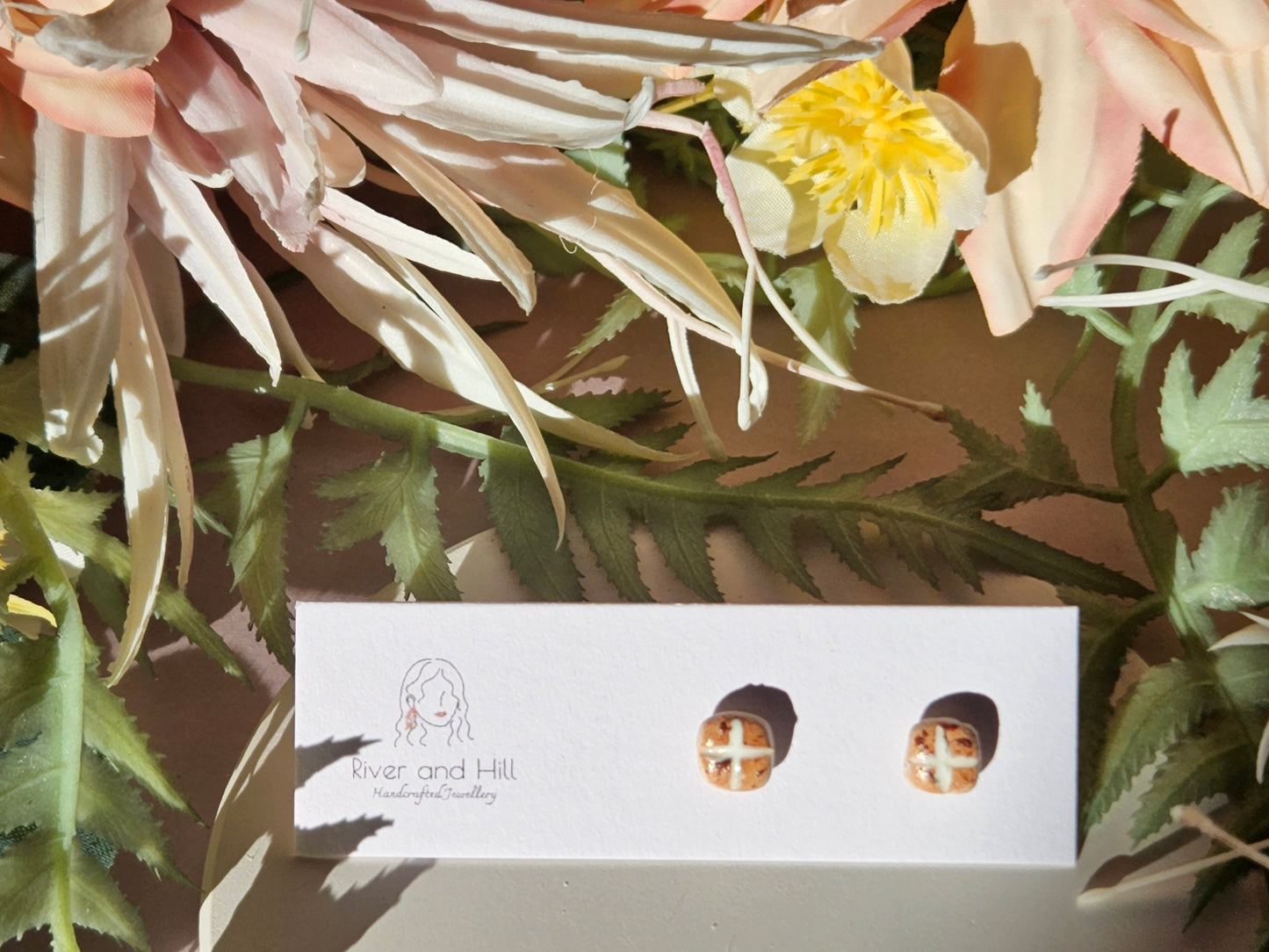 Easter Hot Cross Bun Mini Studs