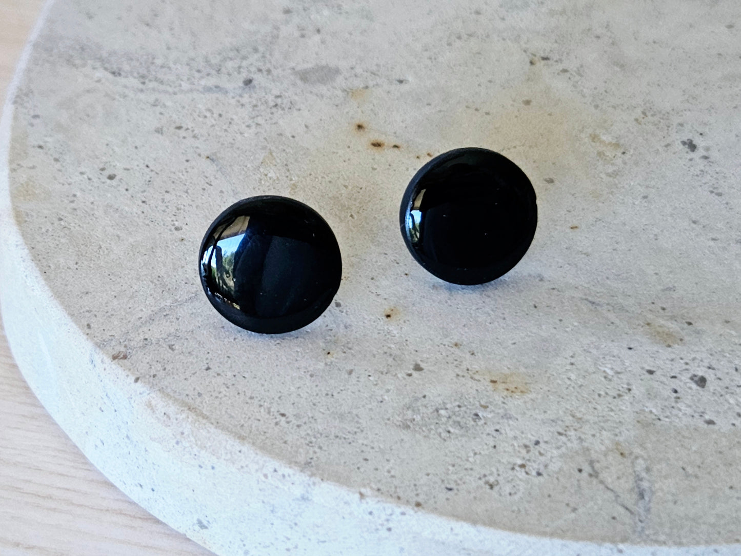 Contemporary Dot Earrings White