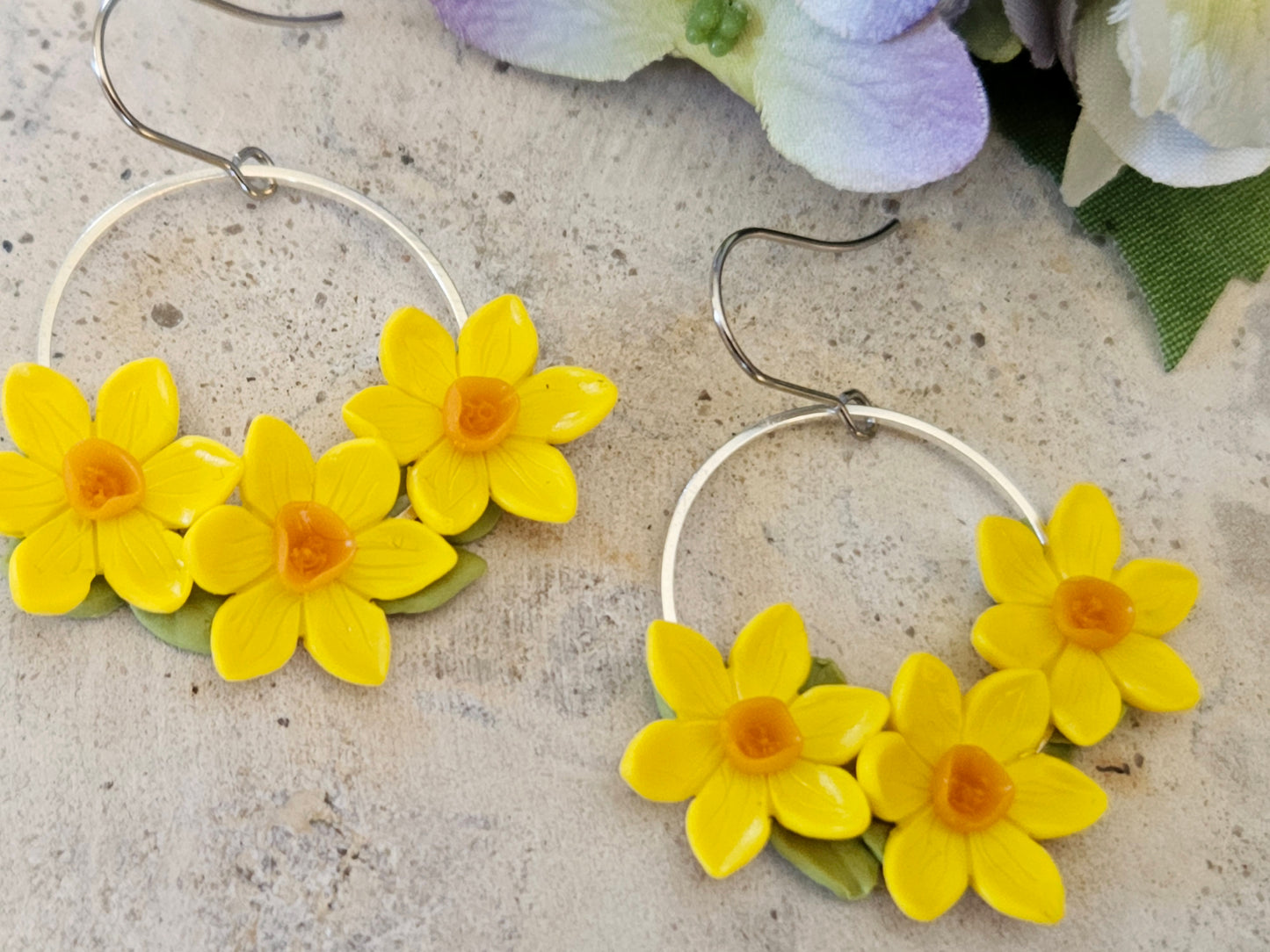 Daffodil Silver Disk Earrings