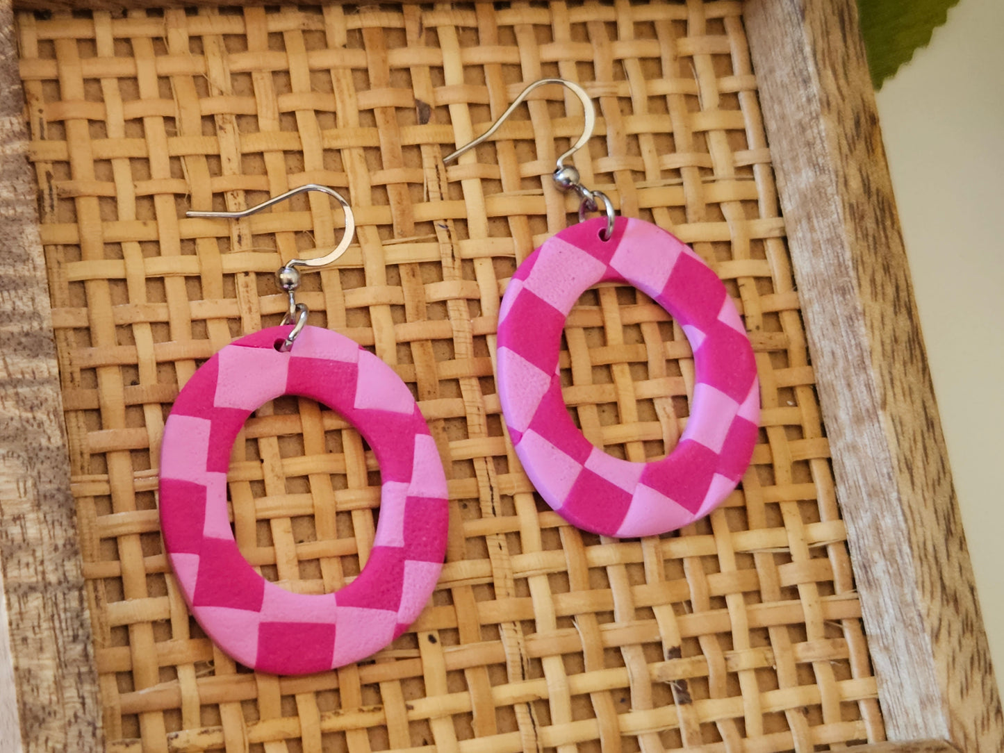 Checkered Oval Pink Earrings
