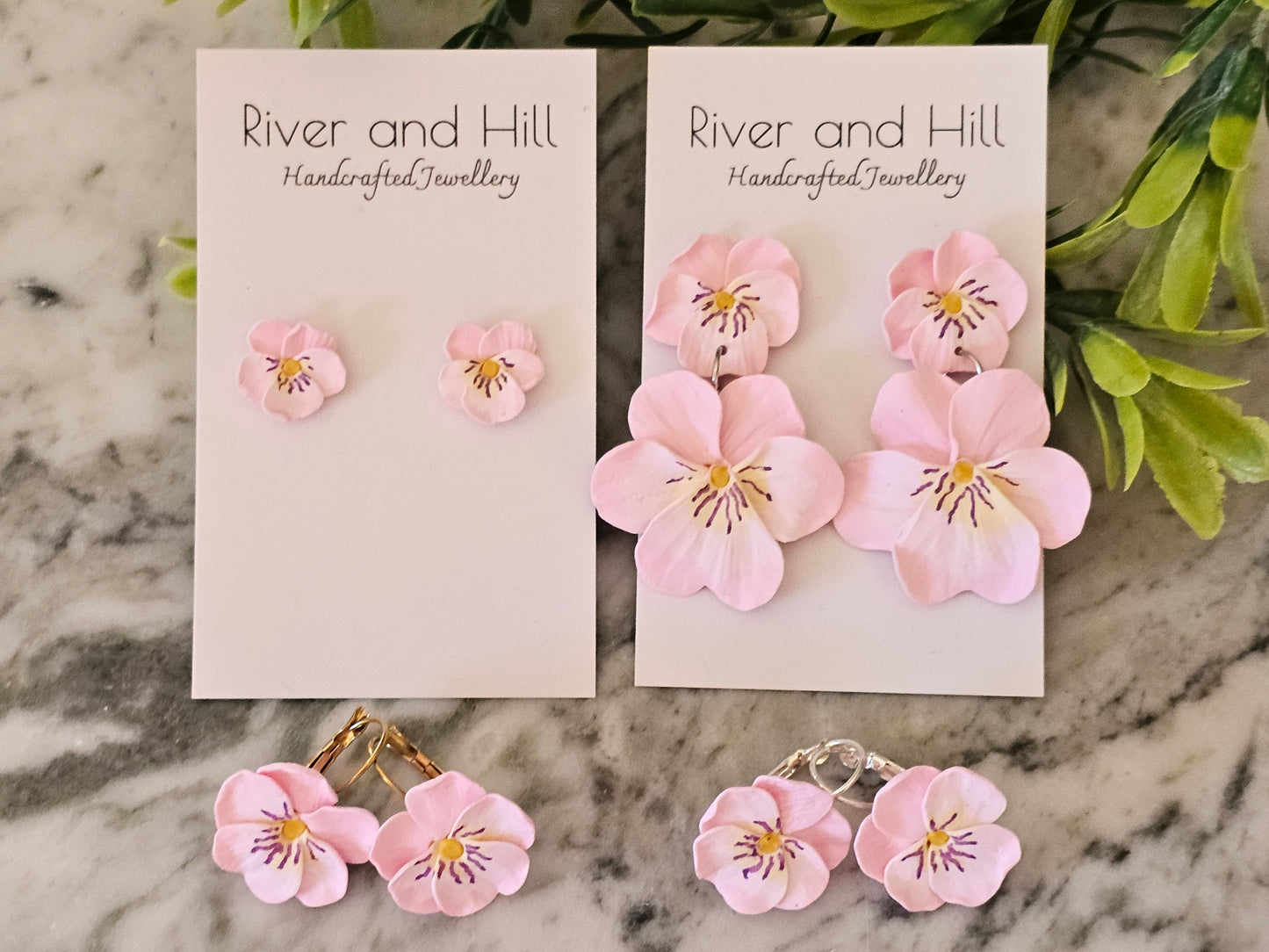 Pansy Studs Light Pink