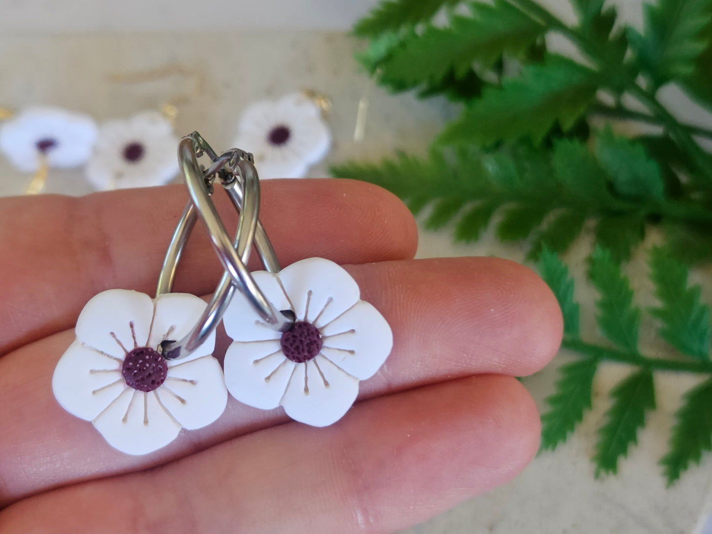 Manuka Flower Hoops White