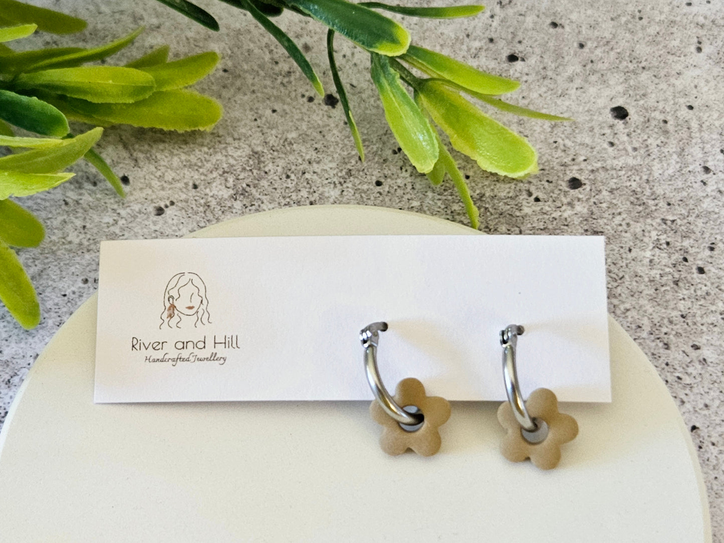 Retro Bloom White and Beige Mini Hoop Earrings