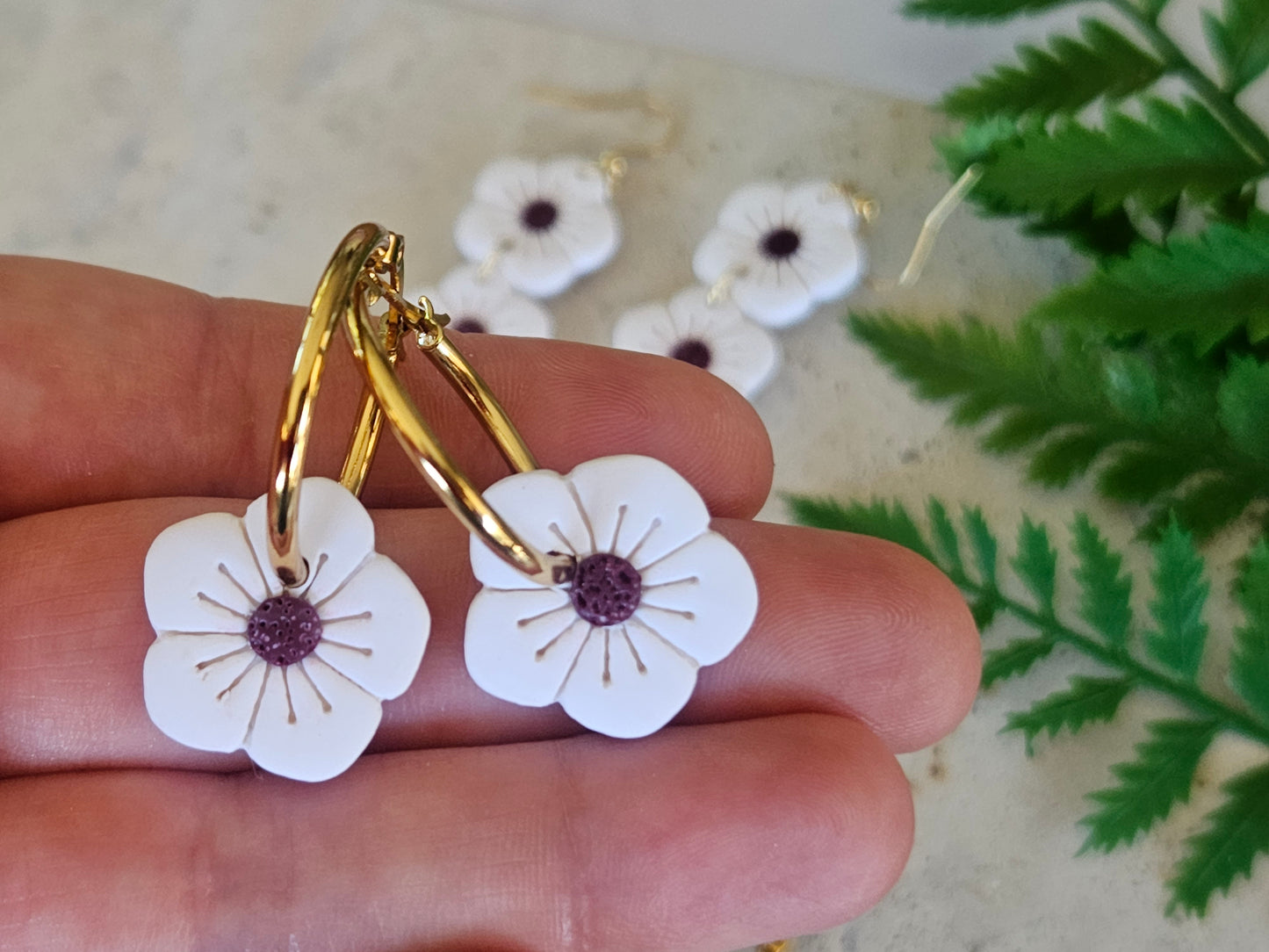 Manuka Flower Hoops White