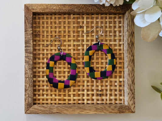 Checkered Oval Bright Earrings