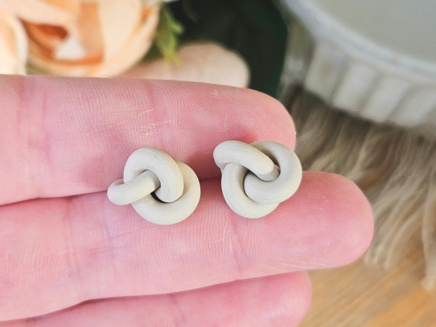 Knitted Clay Knot Beige Studs