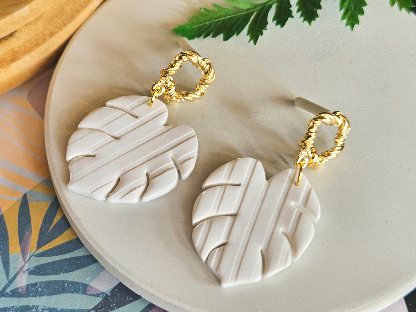 Monstera White Earrings