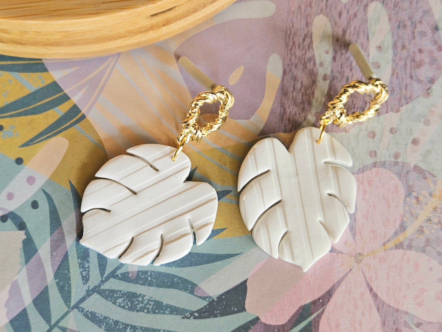 Monstera White Earrings