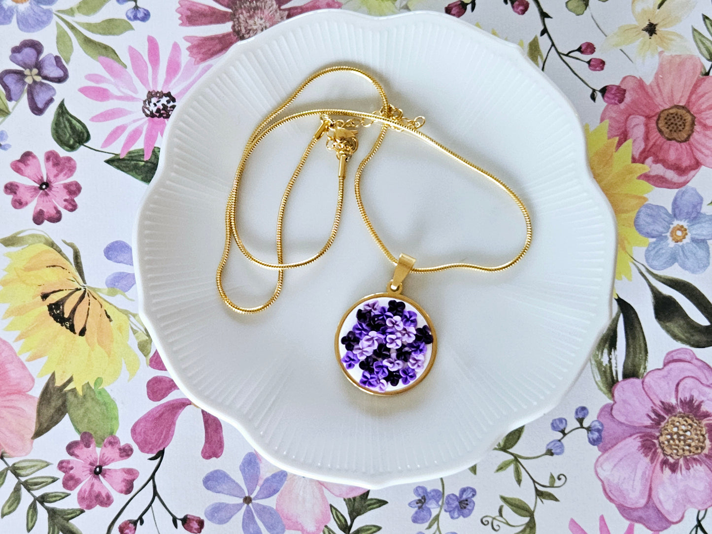 Lilac Garden Necklace Gold Tone