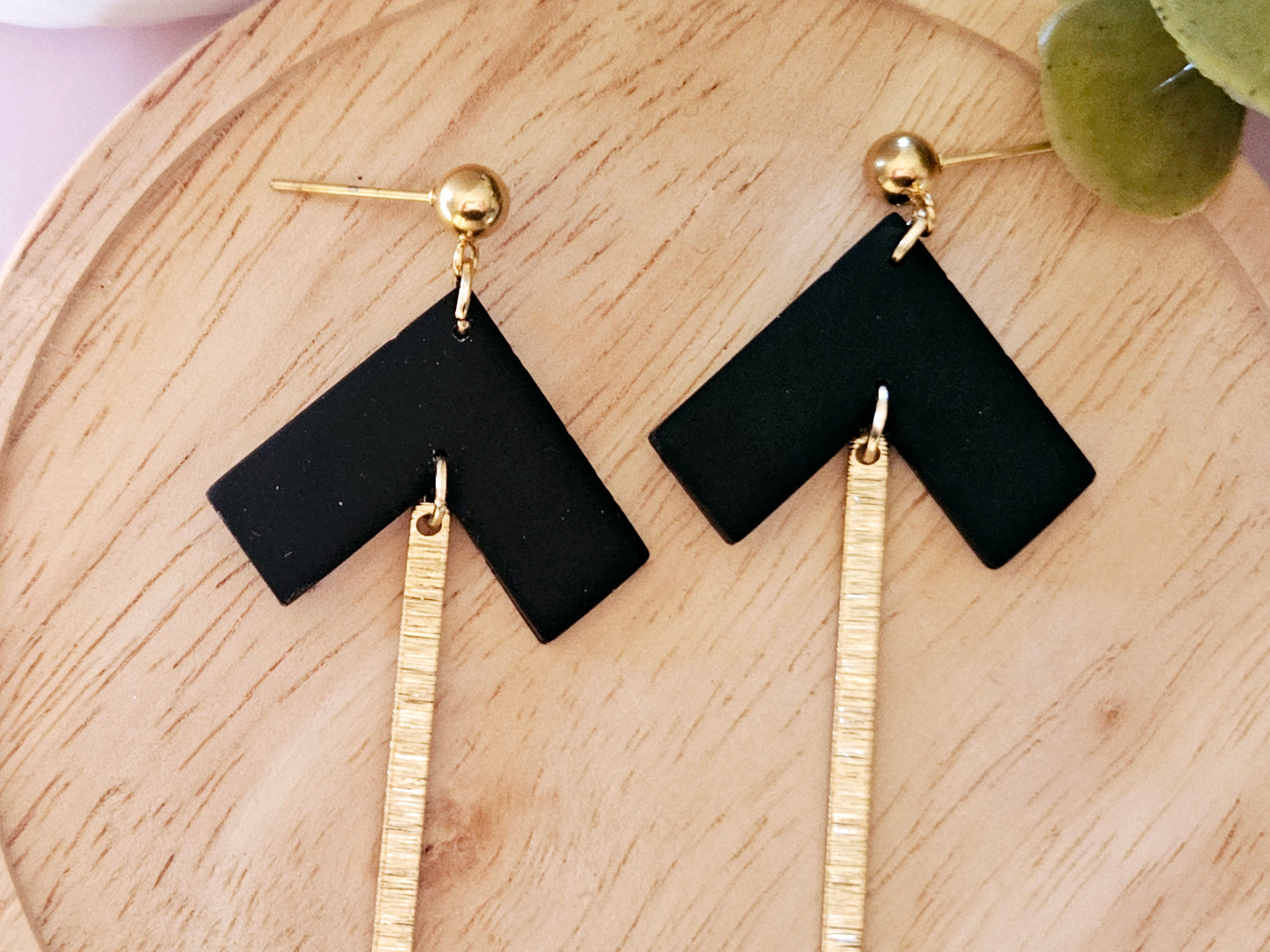 Arrow Black Gold Dangle Earrings