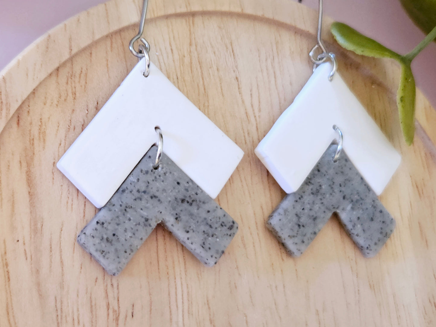 Arrow Stone and White hook Earrings