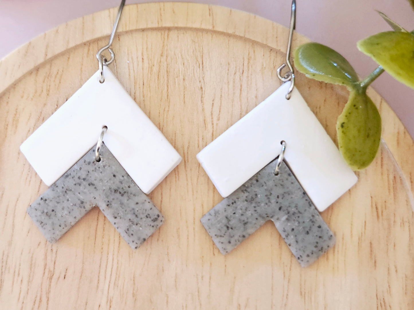 Arrow Stone and White hook Earrings