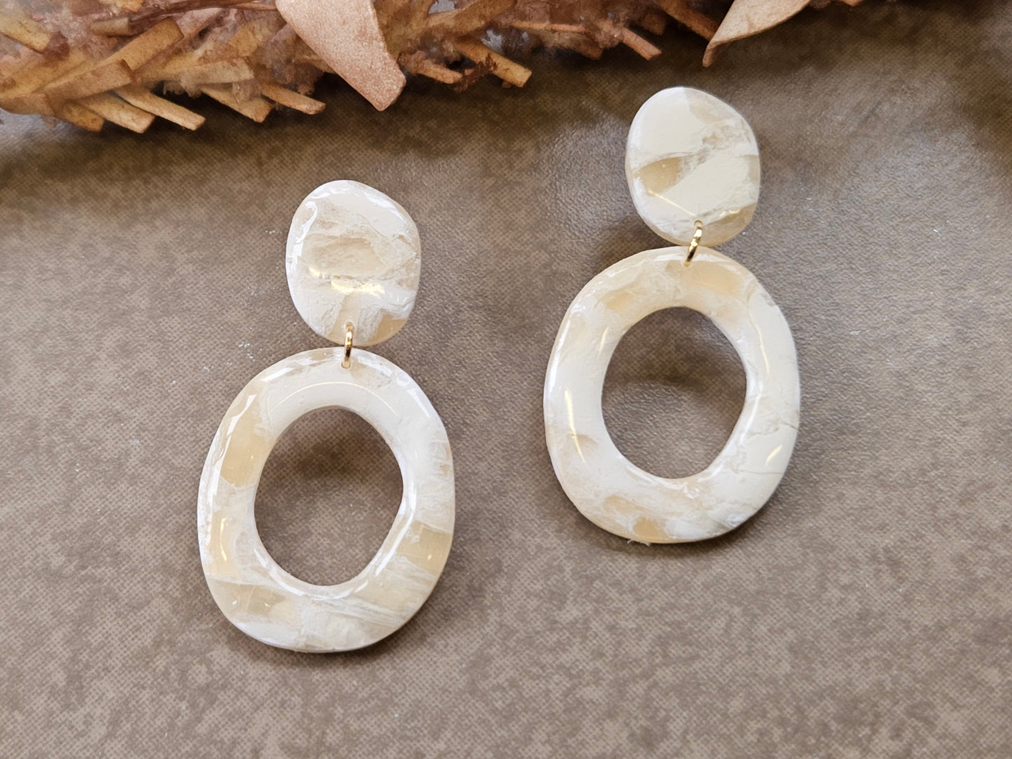 Tan Quartz Abstract Oval Earrings