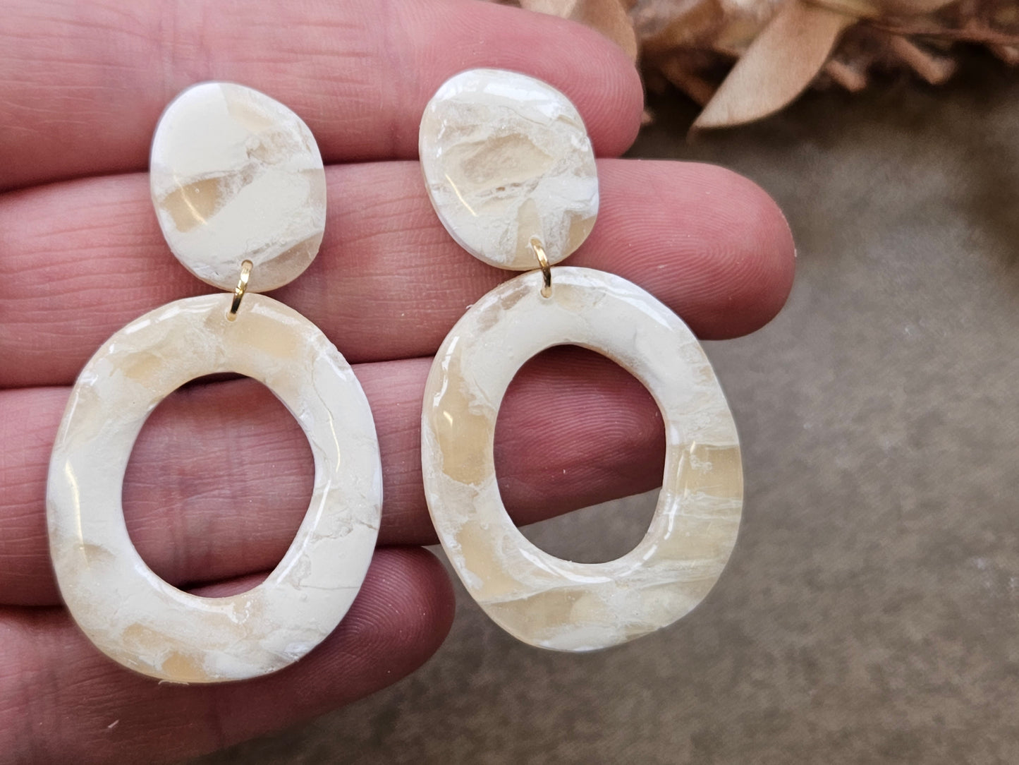 Tan Quartz Abstract Oval Earrings