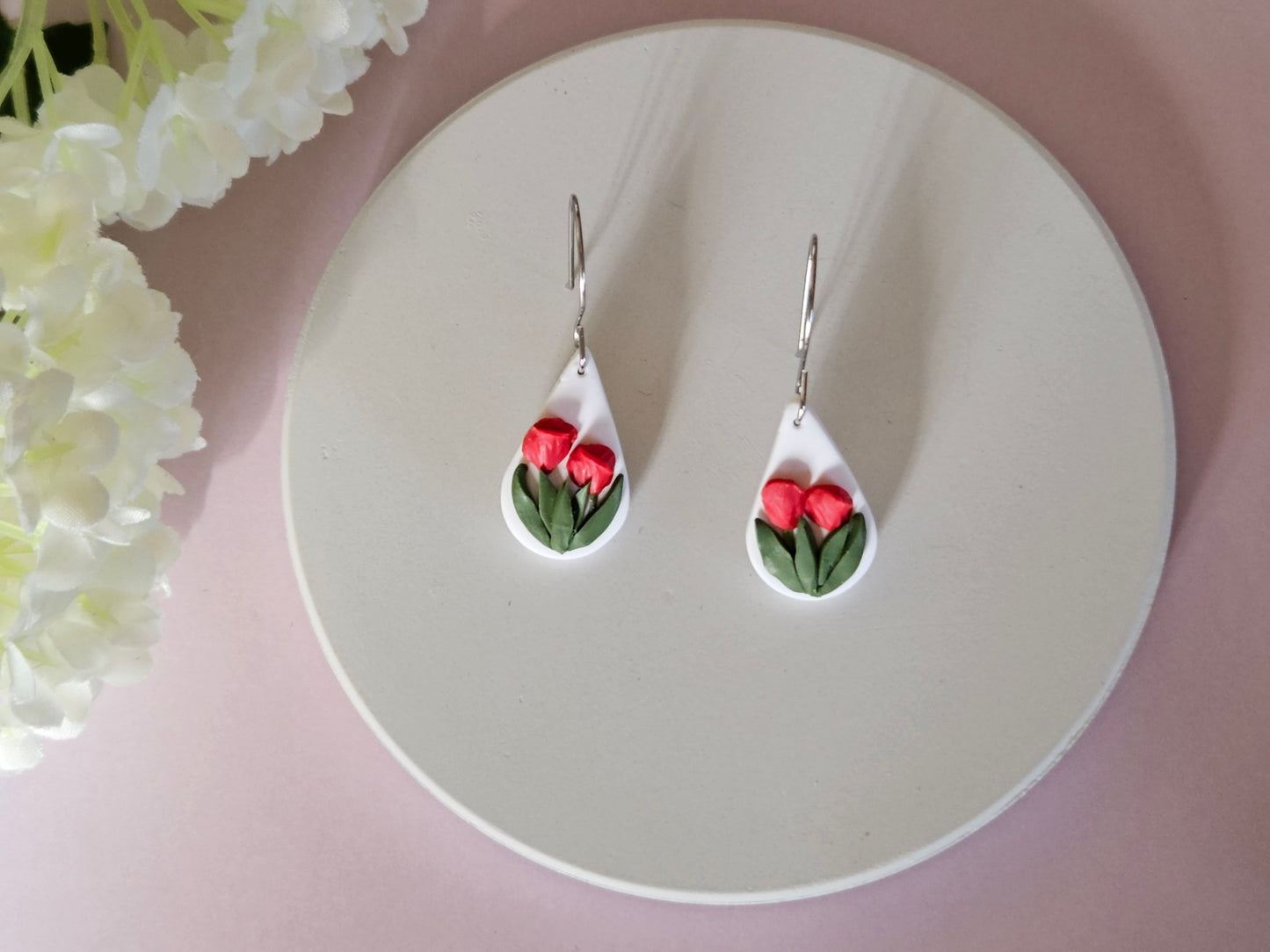 Tulip Small Droplet Red Earrings