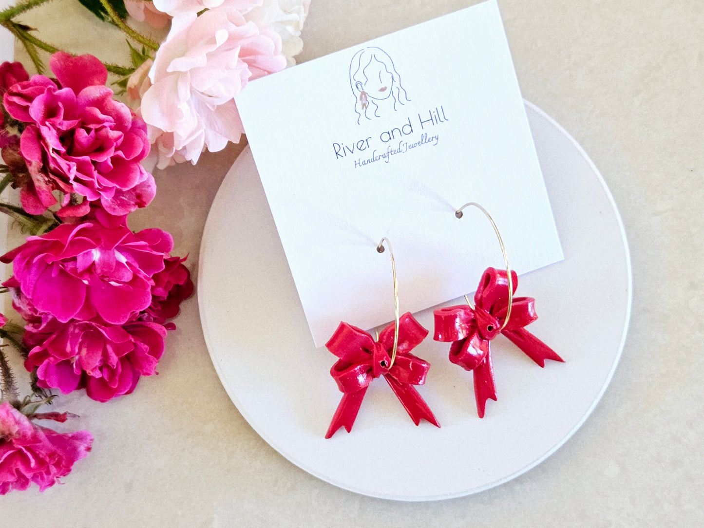 Hearts Collection Red Bow Hoops