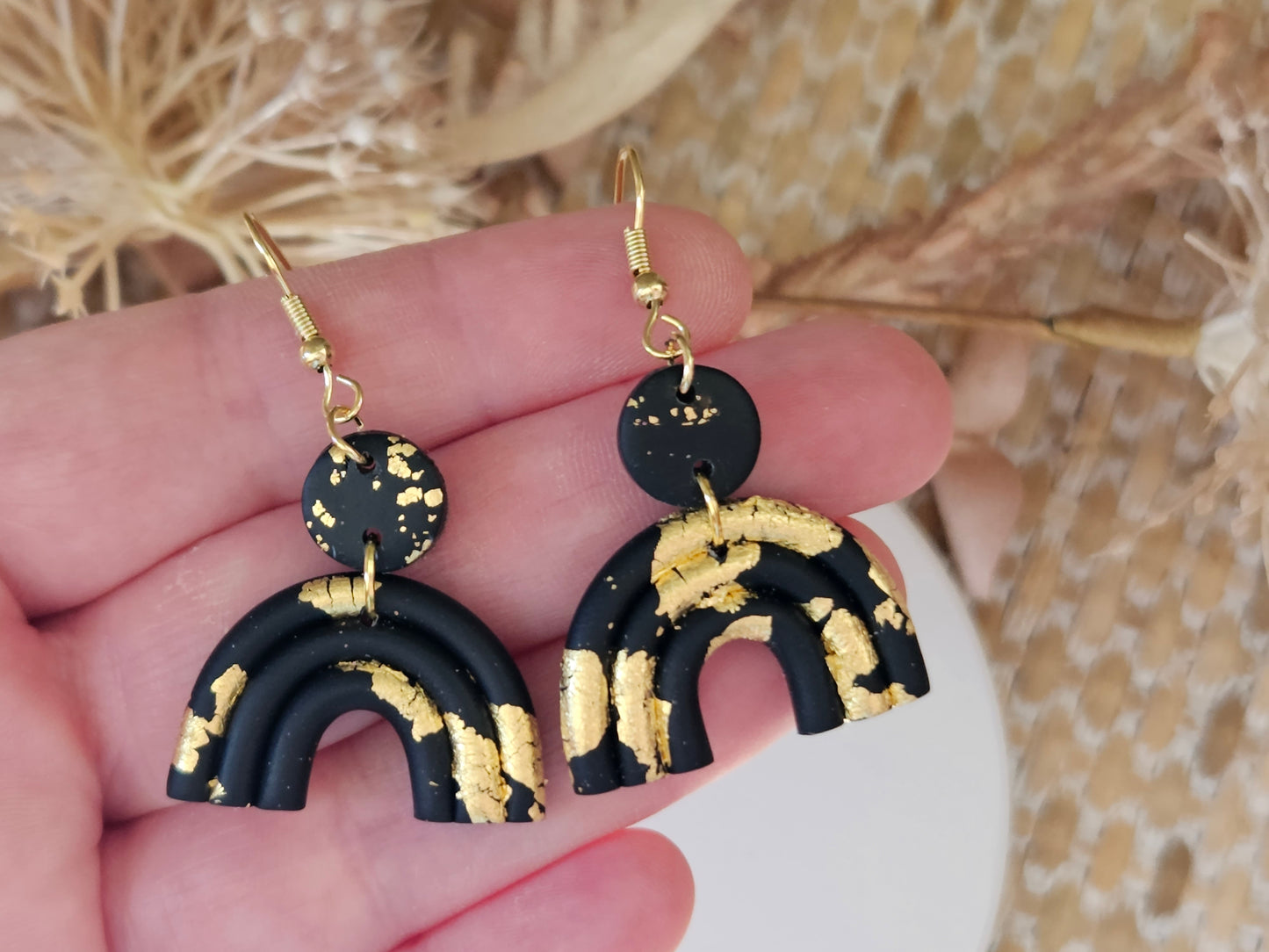 Classic Clay Black Arch Earrings