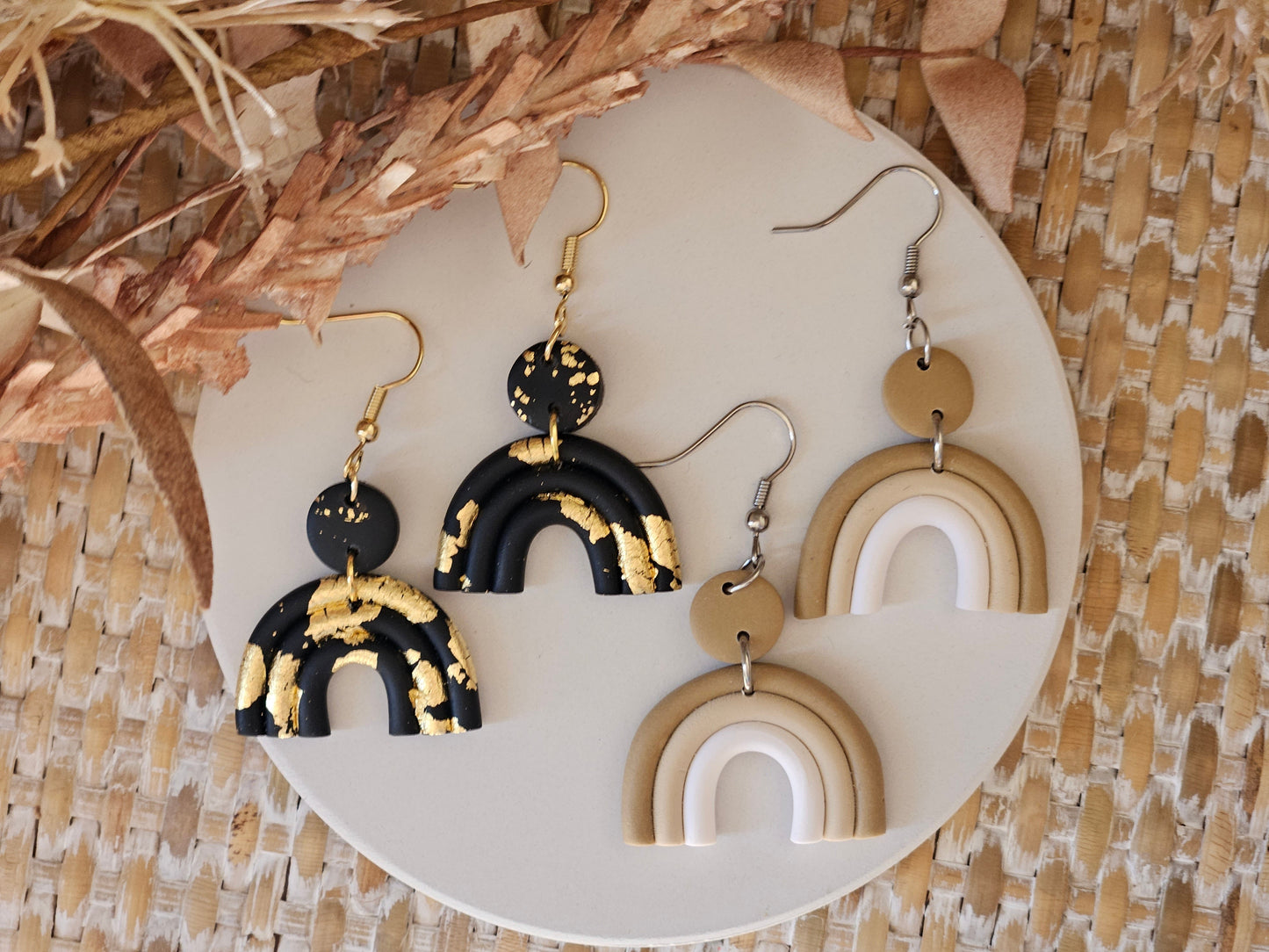 Classic Clay Black Arch Earrings