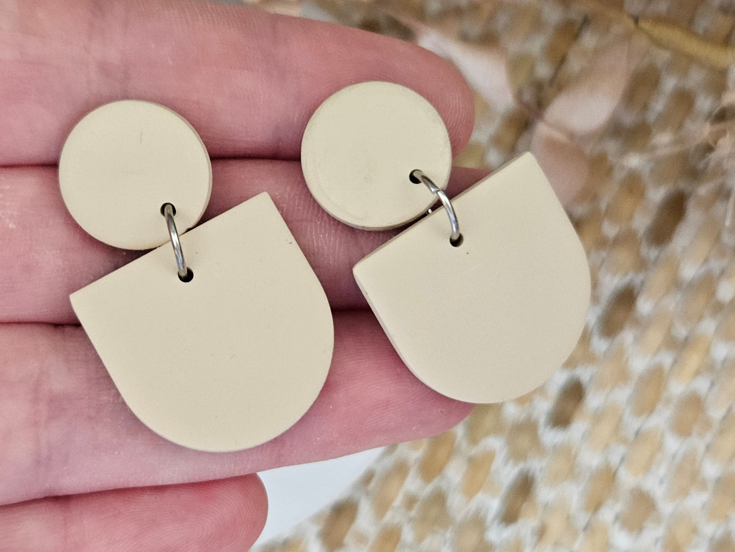 Classic Clay Everyday Beige Earrings