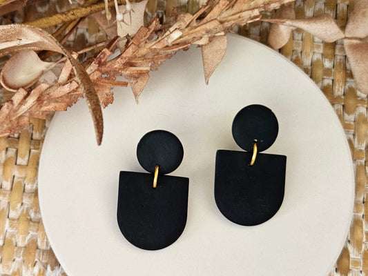 Classic Clay Everyday Black Earrings