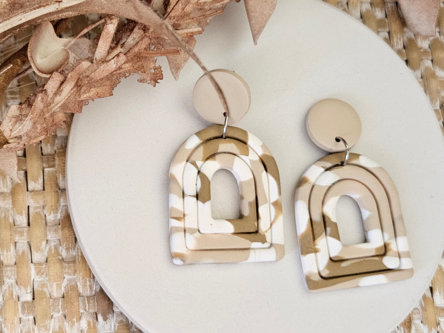 Classic Clay Statement Arch Beige Earrings