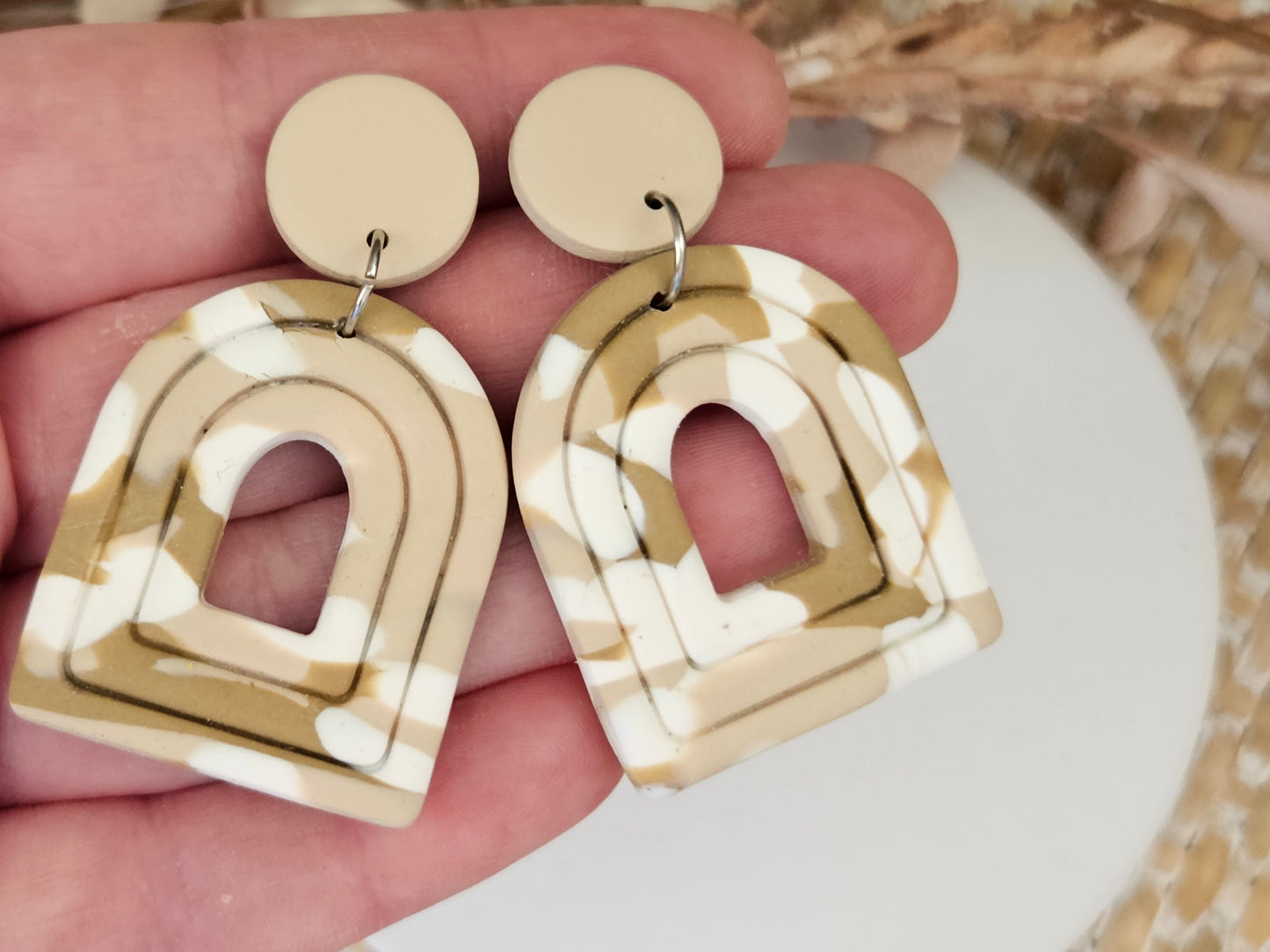 Classic Clay Statement Arch Beige Earrings