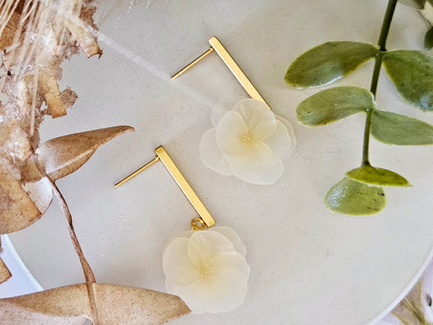 Floral Bloom Transparent Bar Earrings