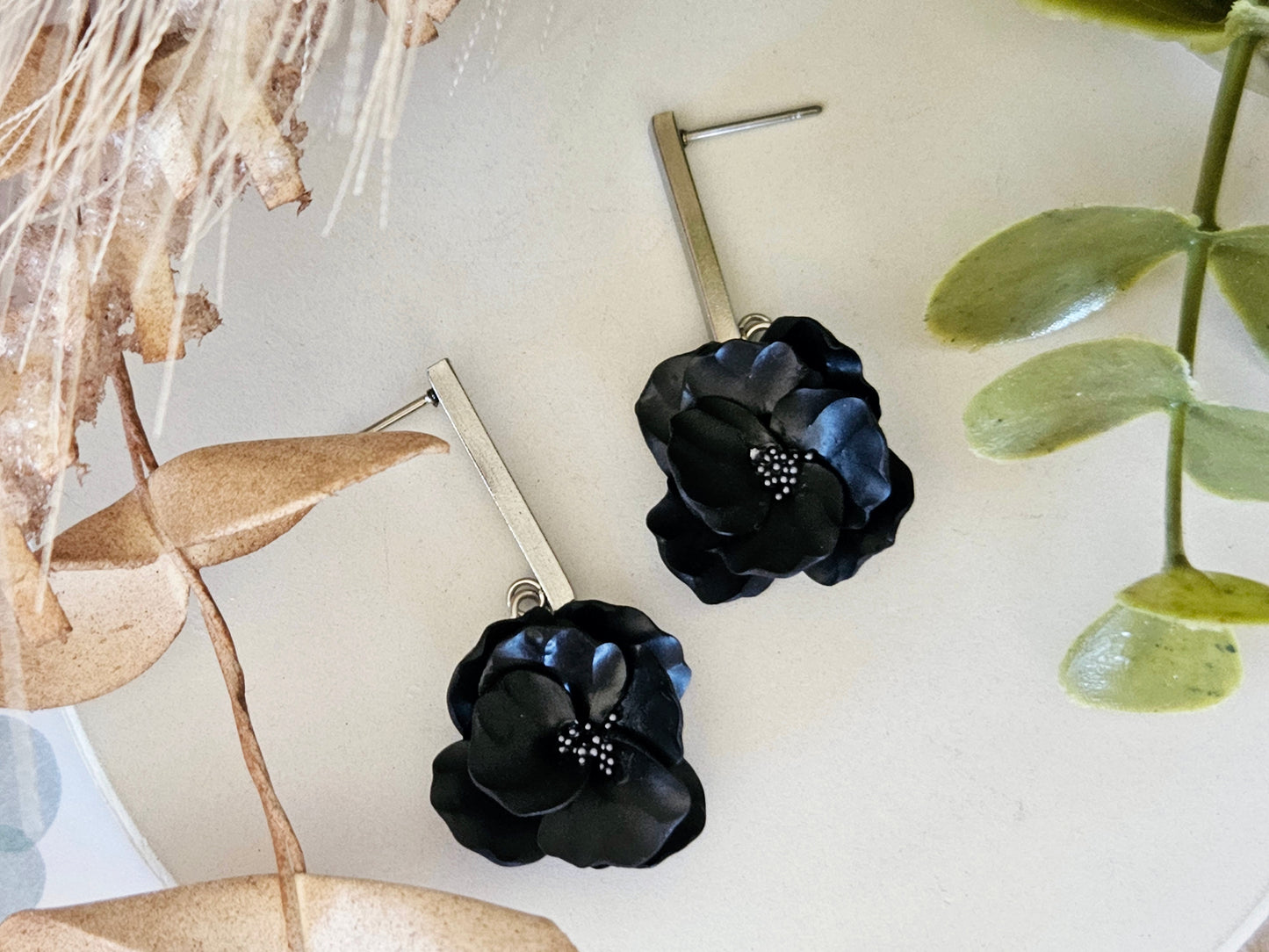 Floral Bloom Black Bar Earrings