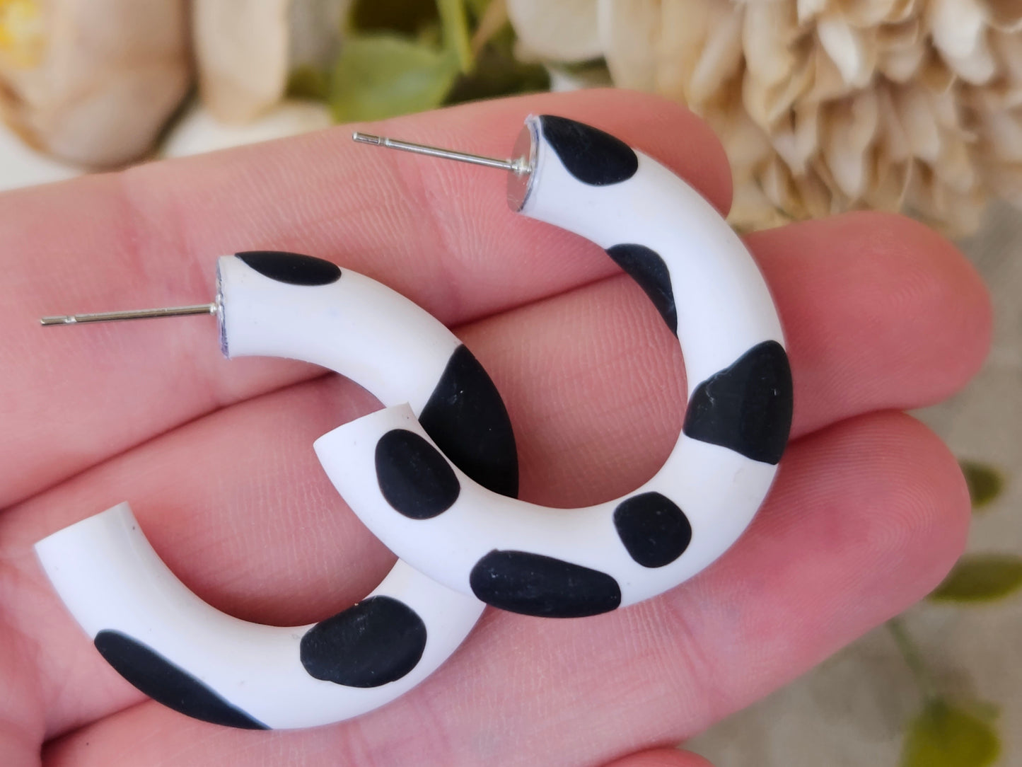 Classic Hoops Small Cow Print