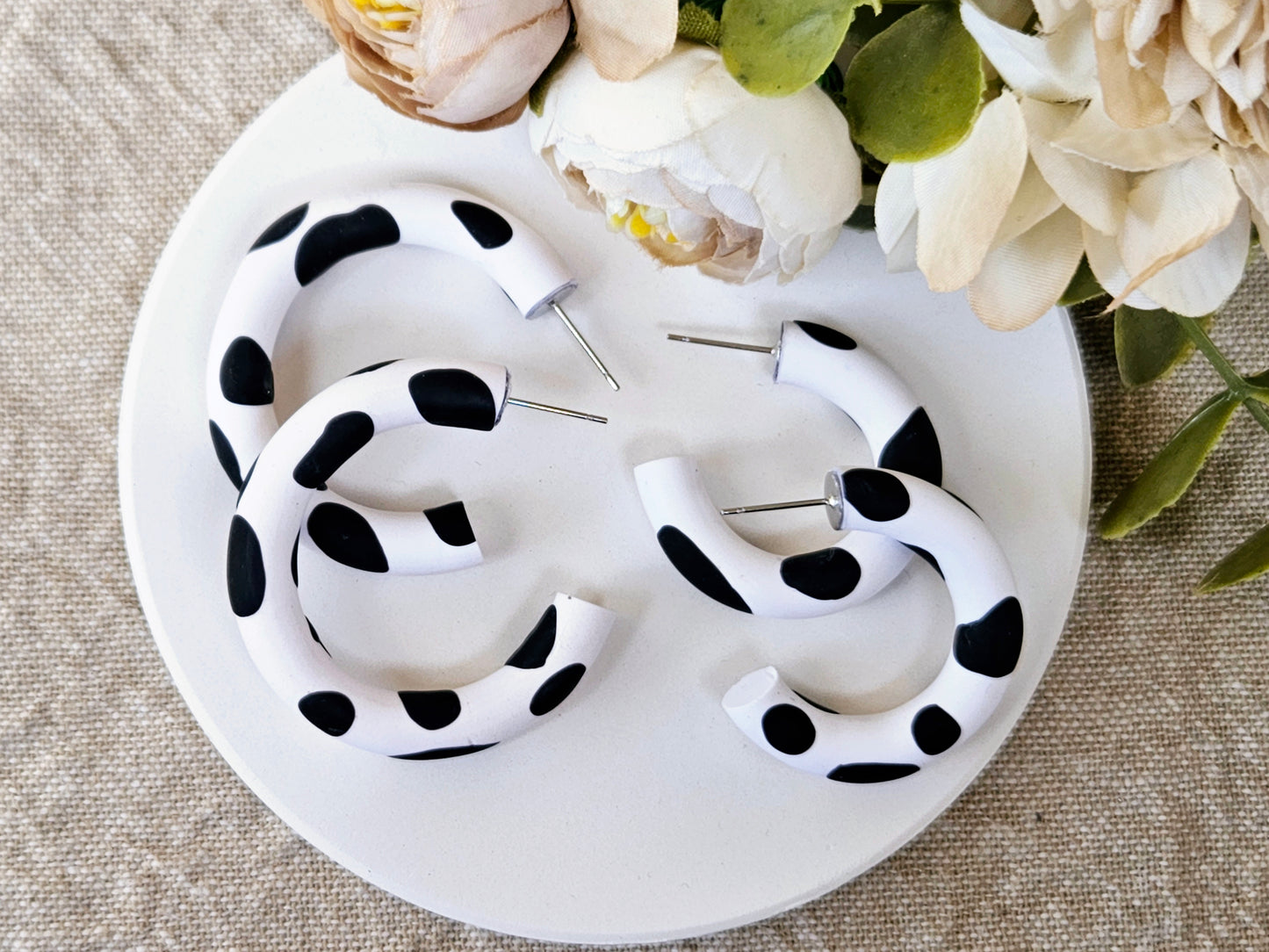 Classic Hoops Large Cow Print