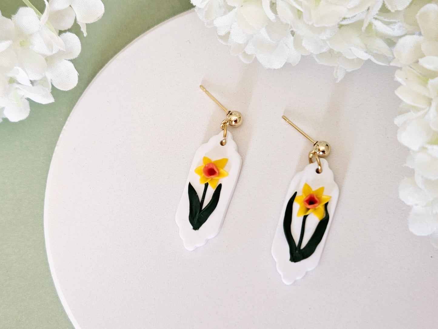 Daffodil Single Stem Earrings