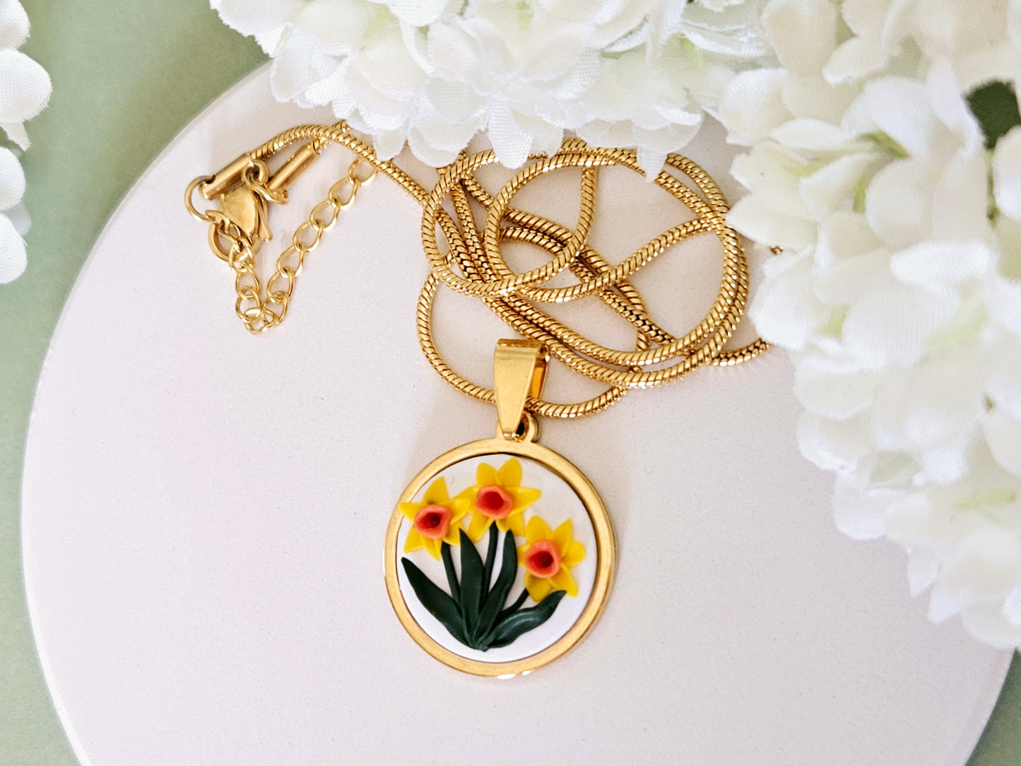 Daffodil Necklace