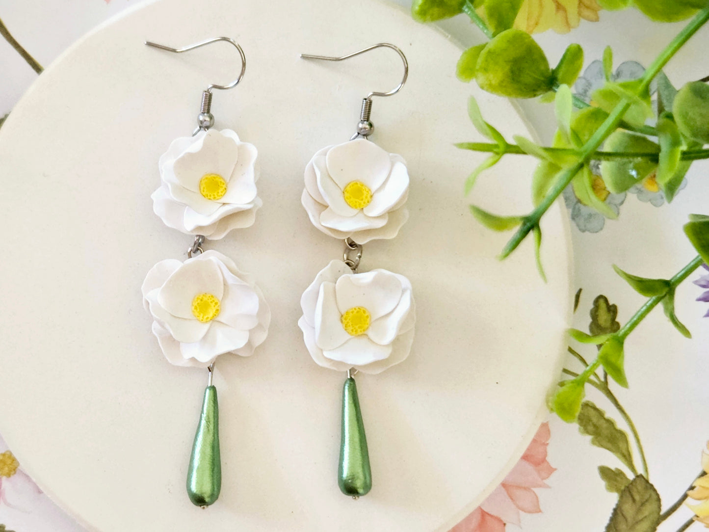 Summer Floral White Flower Earrings