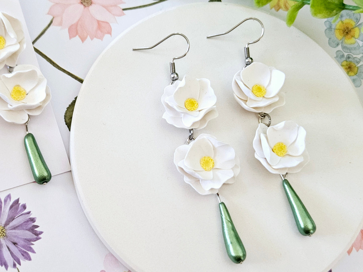 Summer Floral White Flower Earrings