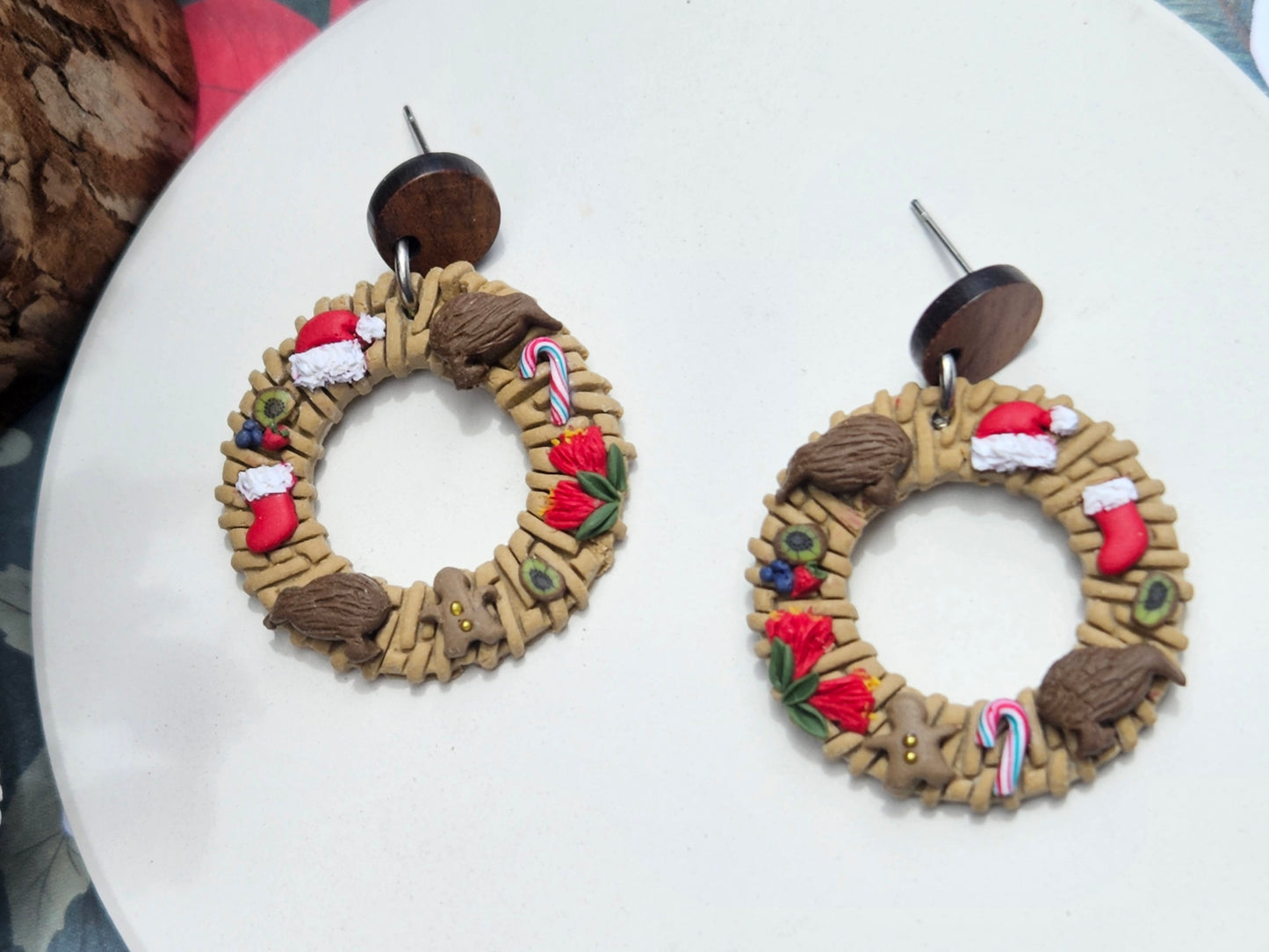 Kiwi Christmas Weave Wreath Earrings