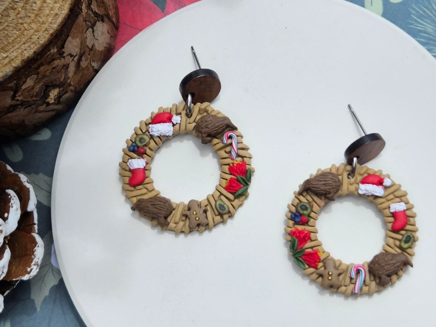 Kiwi Christmas Weave Wreath Earrings