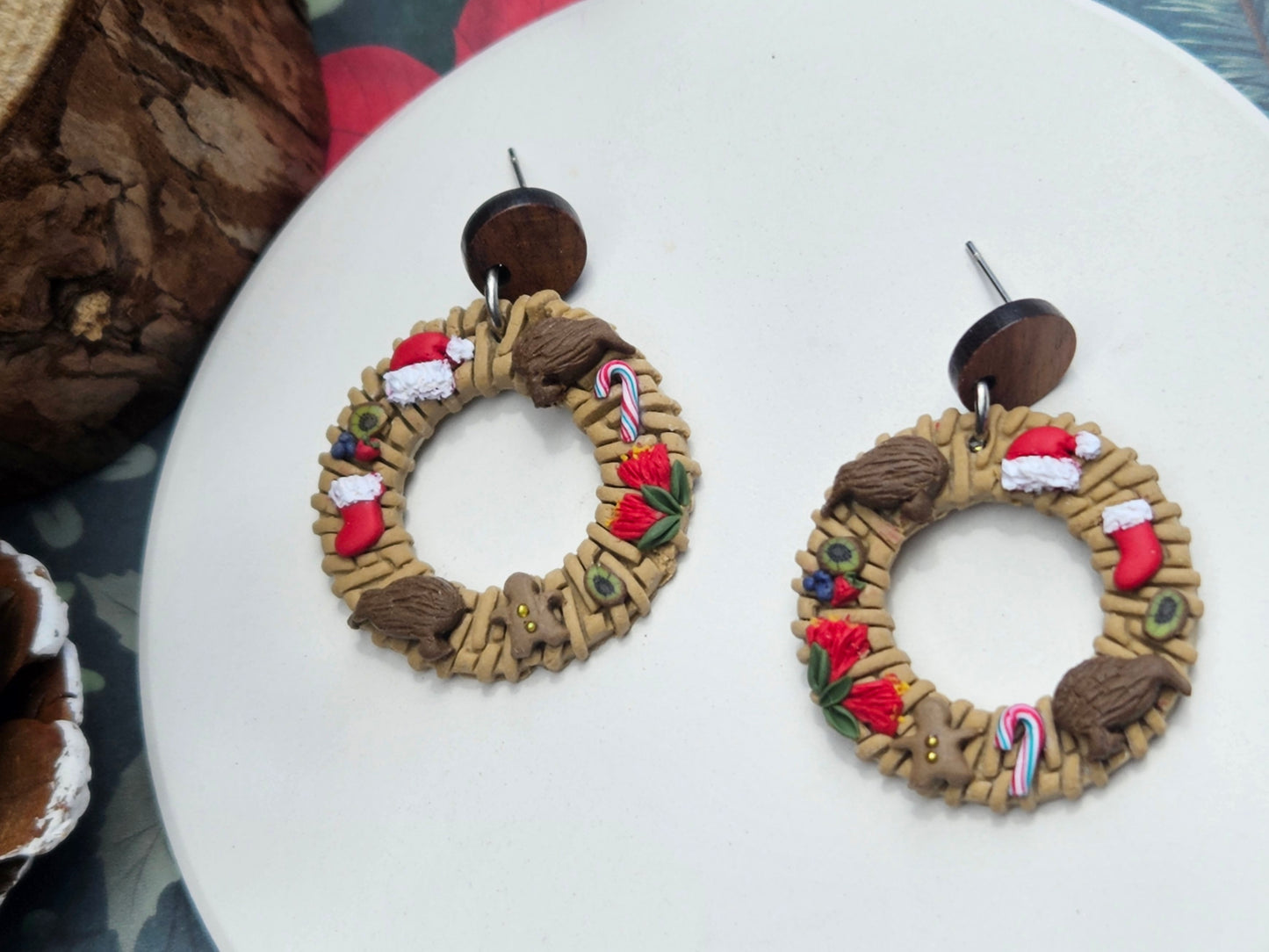 Kiwi Christmas Weave Wreath Earrings