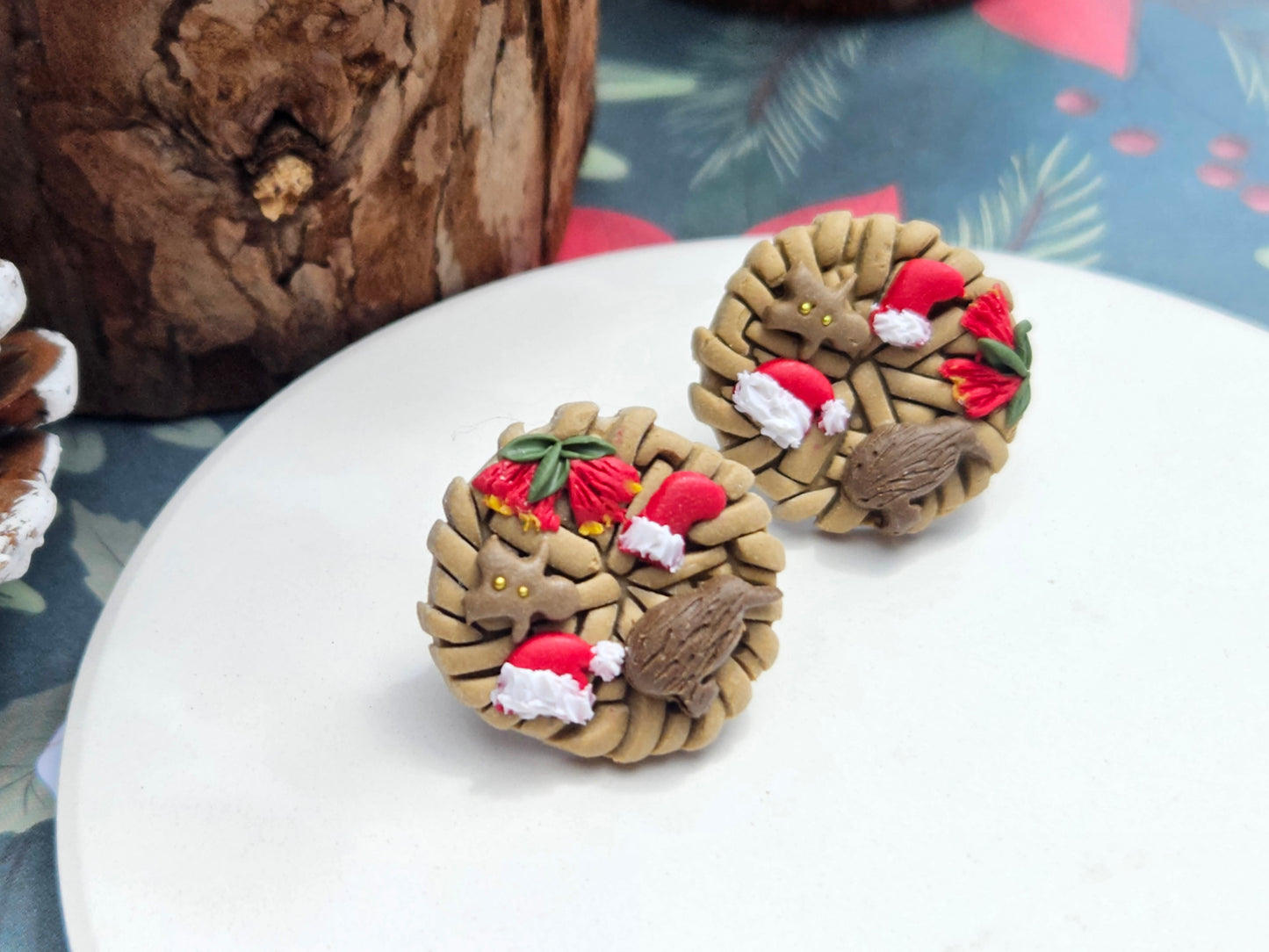 Kiwi Christmas Weave Stud Earrings