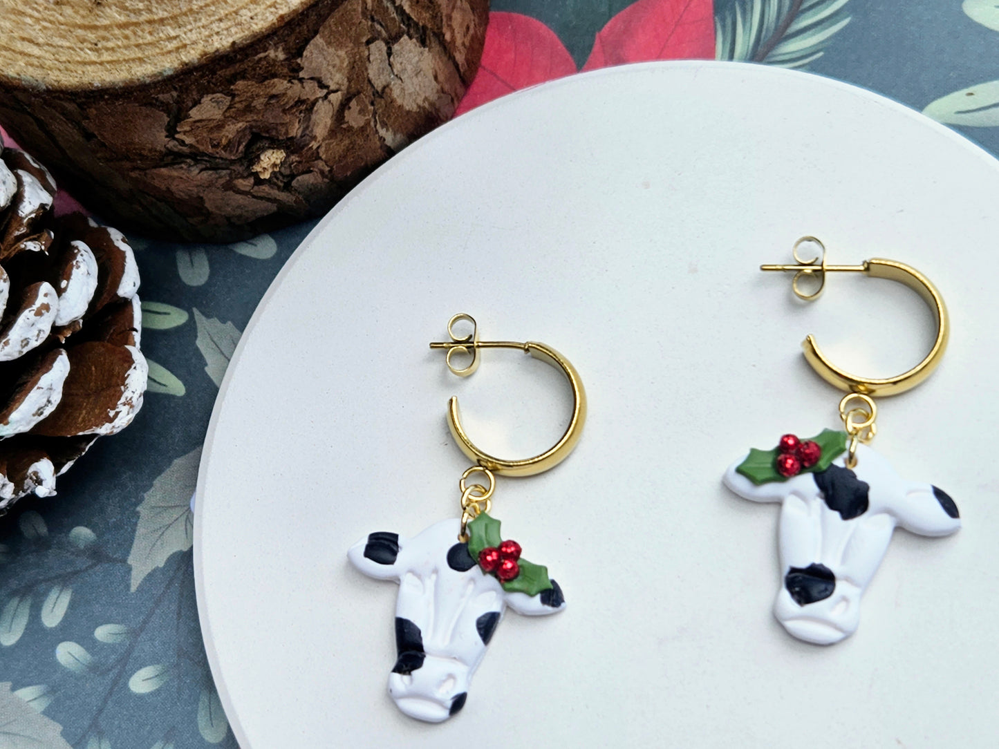 Kiwi Christmas Cow Earrings