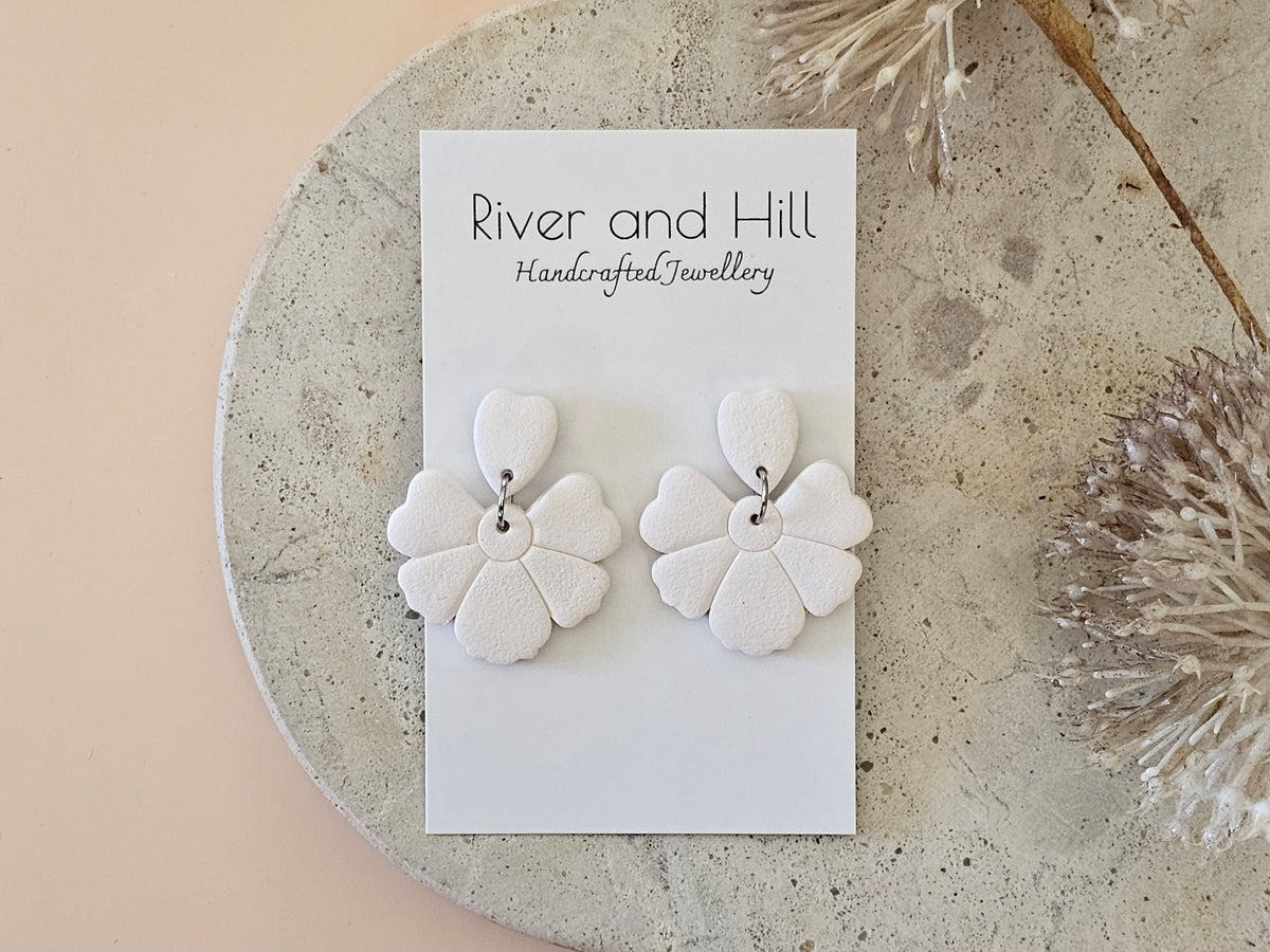 Daily Colour White Earrings