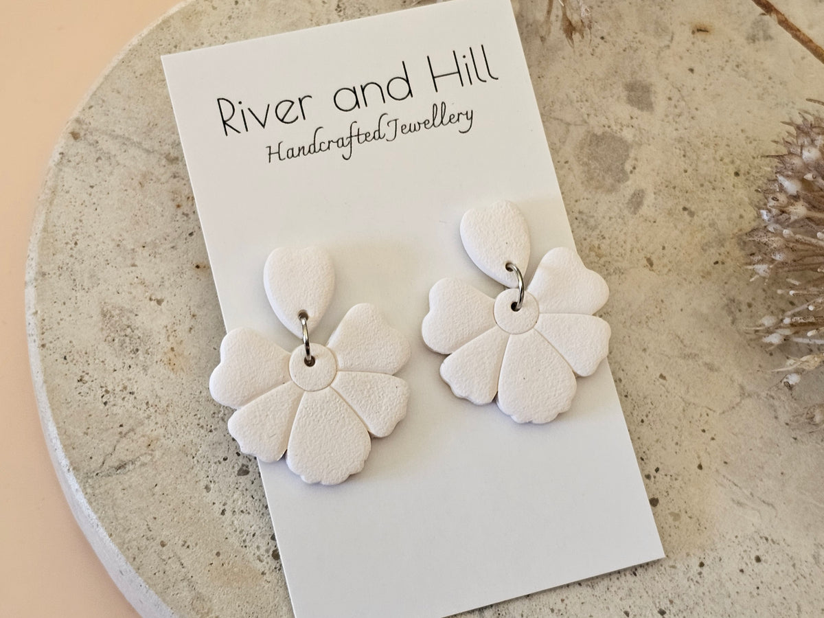 Daily Colour White Earrings