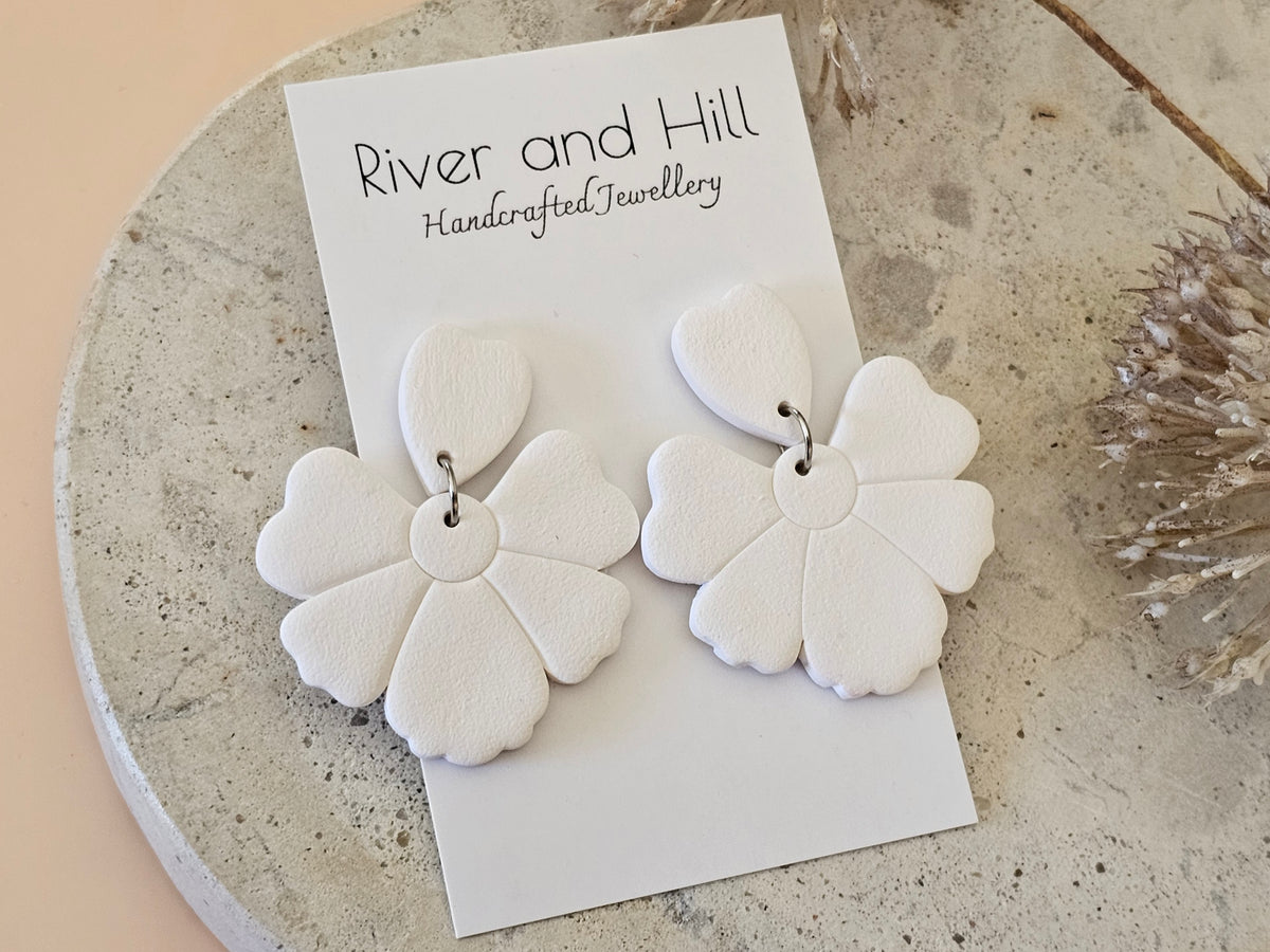 Daily Colour White Earrings