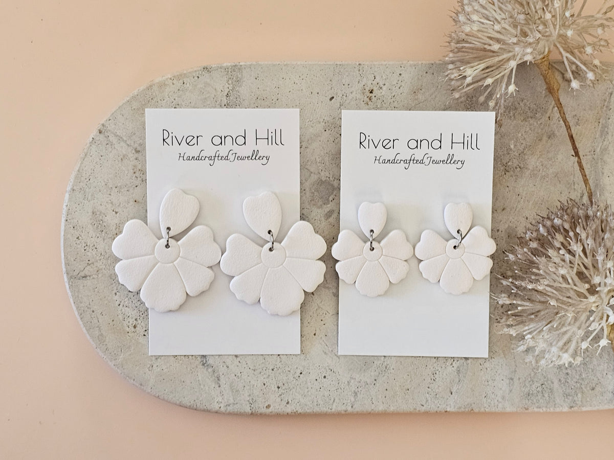 Daily Colour White Earrings