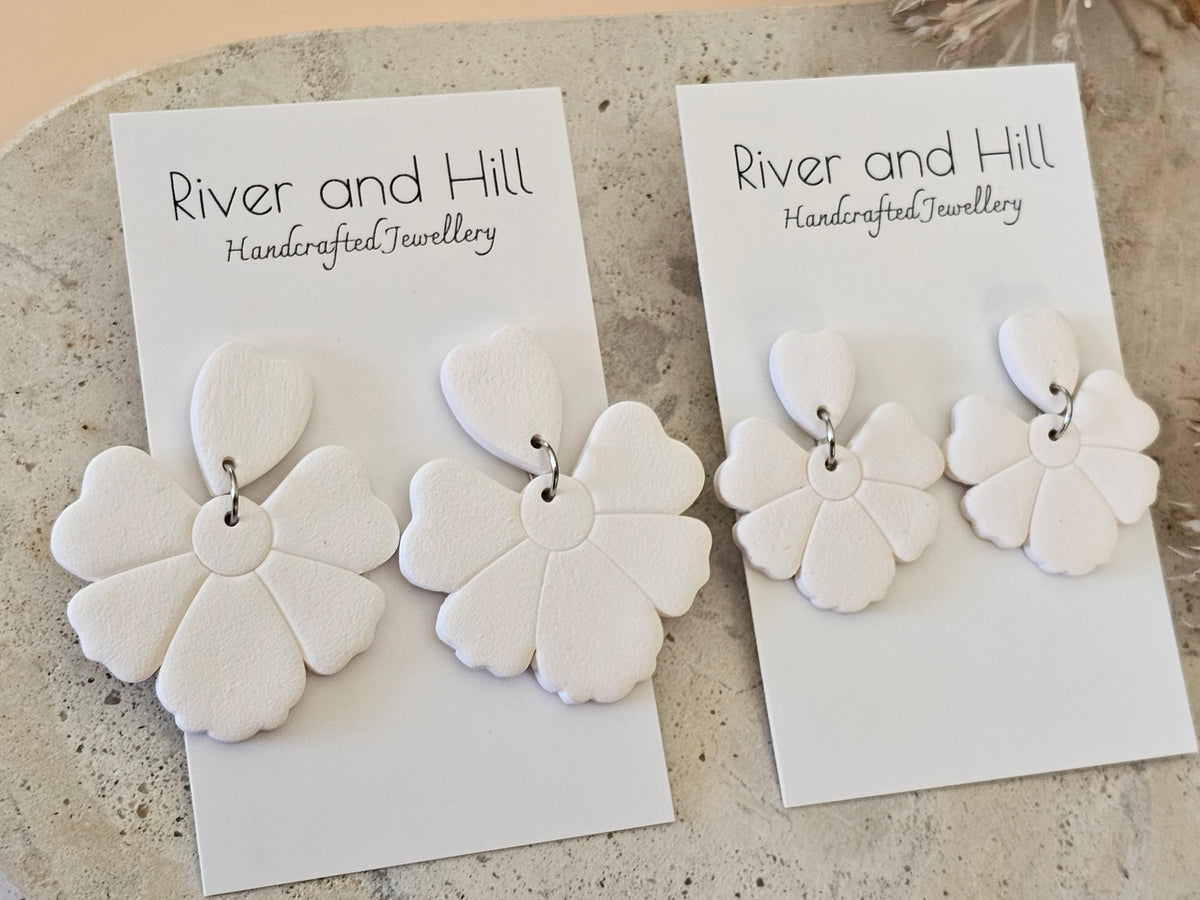 Daily Colour White Earrings