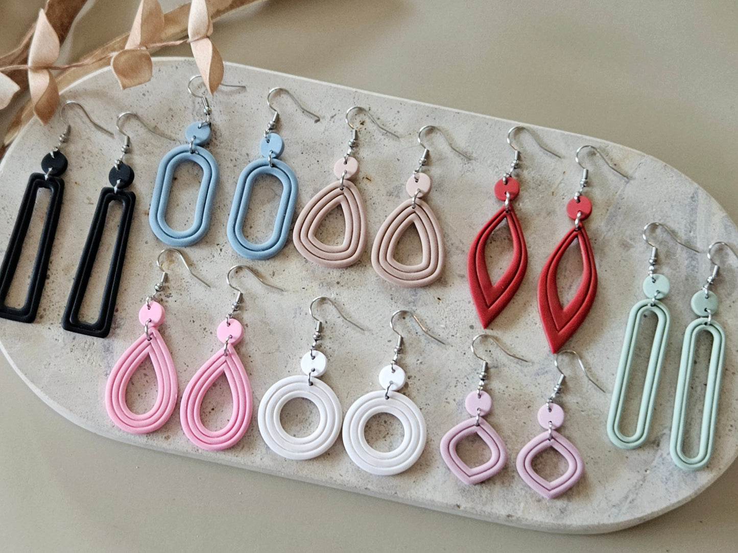 Essentials White Earrings