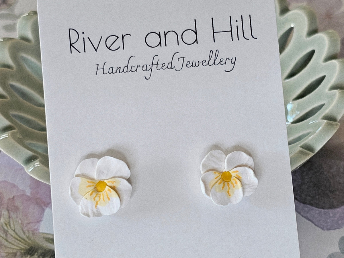 Pansy Studs White