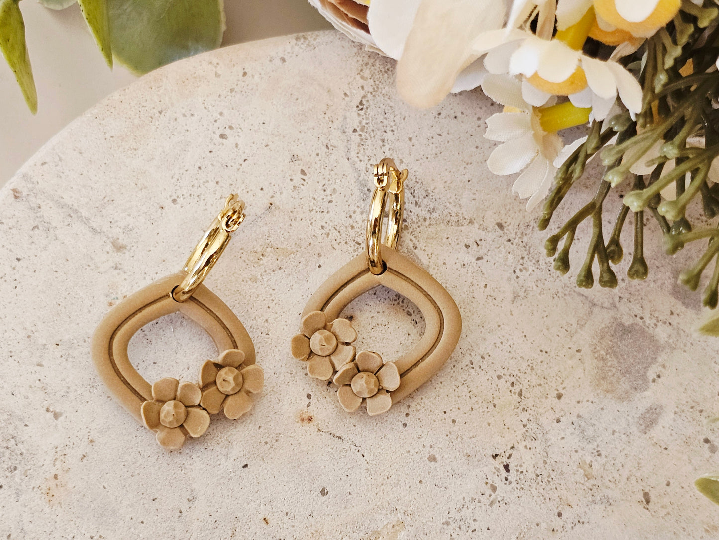 Daily Colour Tan Floral Hoops
